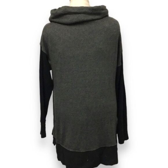 Hugs by Soft Surroundings Women’s Oversize Cowl Neck Sweater, Gray, Size M - Picture 4 of 7